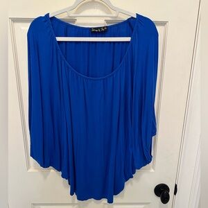 James & Joy Scoop Neck Long Sleeve Top